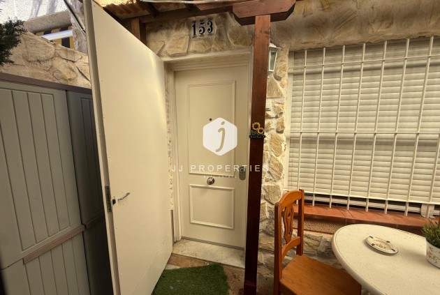 Resale - Chalet -
Torrevieja - Carrefour