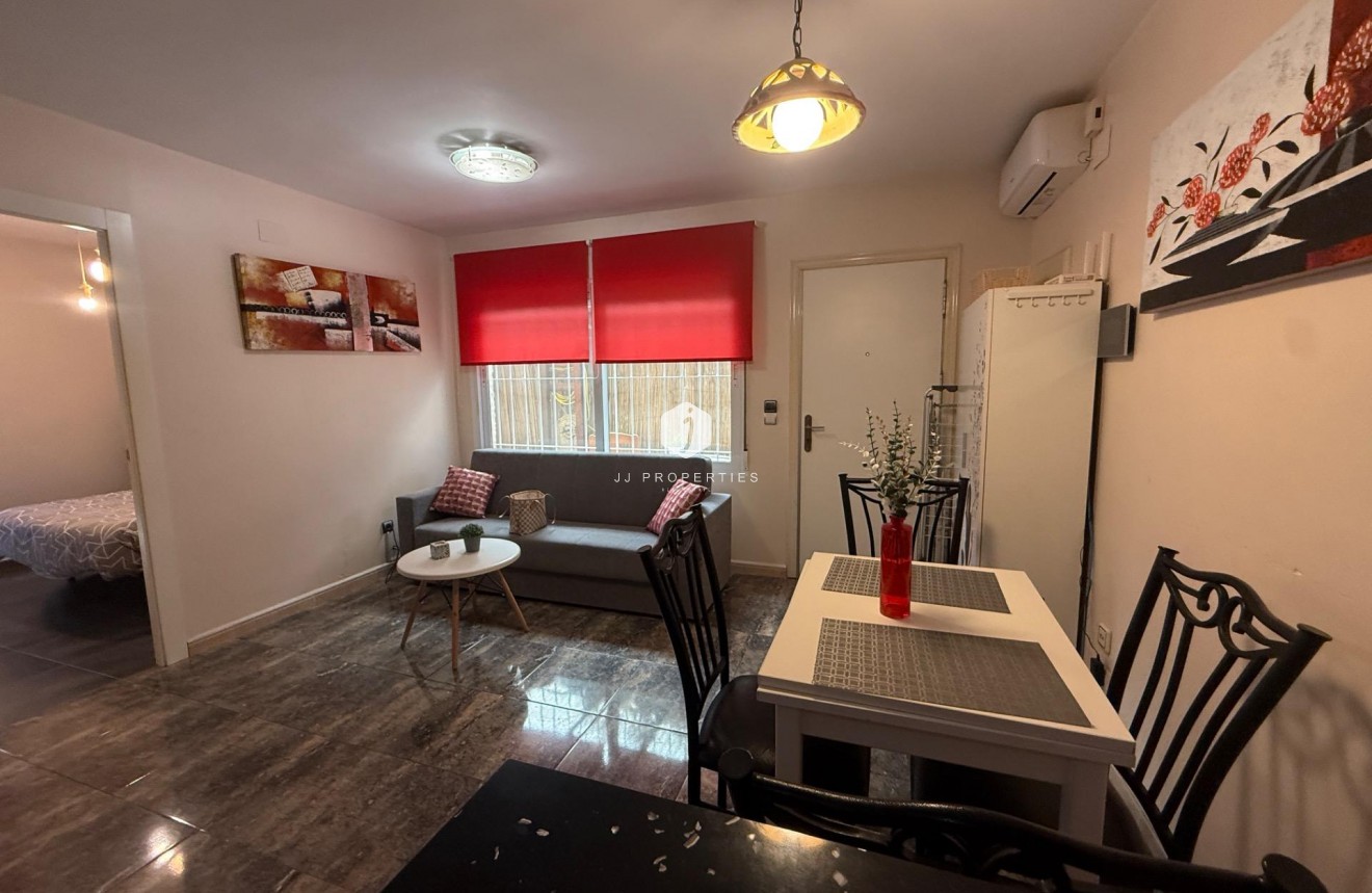 Resale - Chalet -
Torrevieja - Carrefour