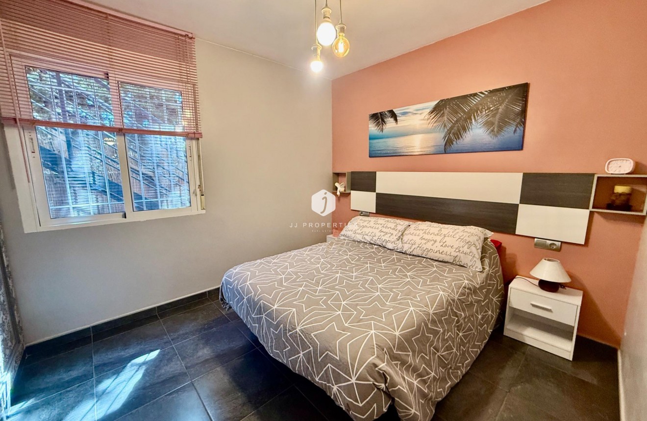 Resale - Chalet -
Torrevieja - Carrefour