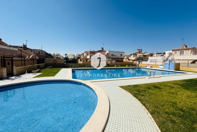 Resale - Chalet -
Torrevieja - Carrefour