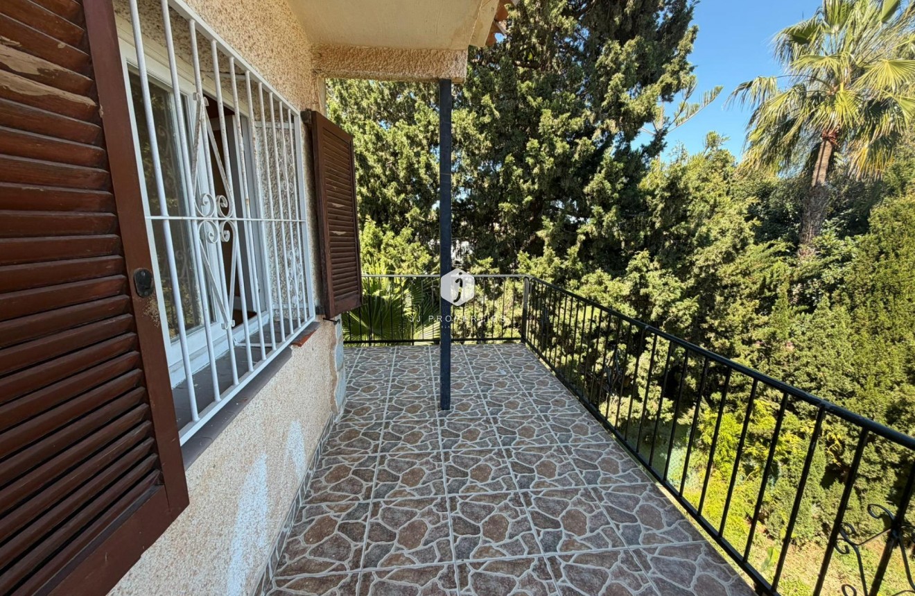 Resale - Villa -
Torrevieja - Los Balcones - Los Altos del Edén