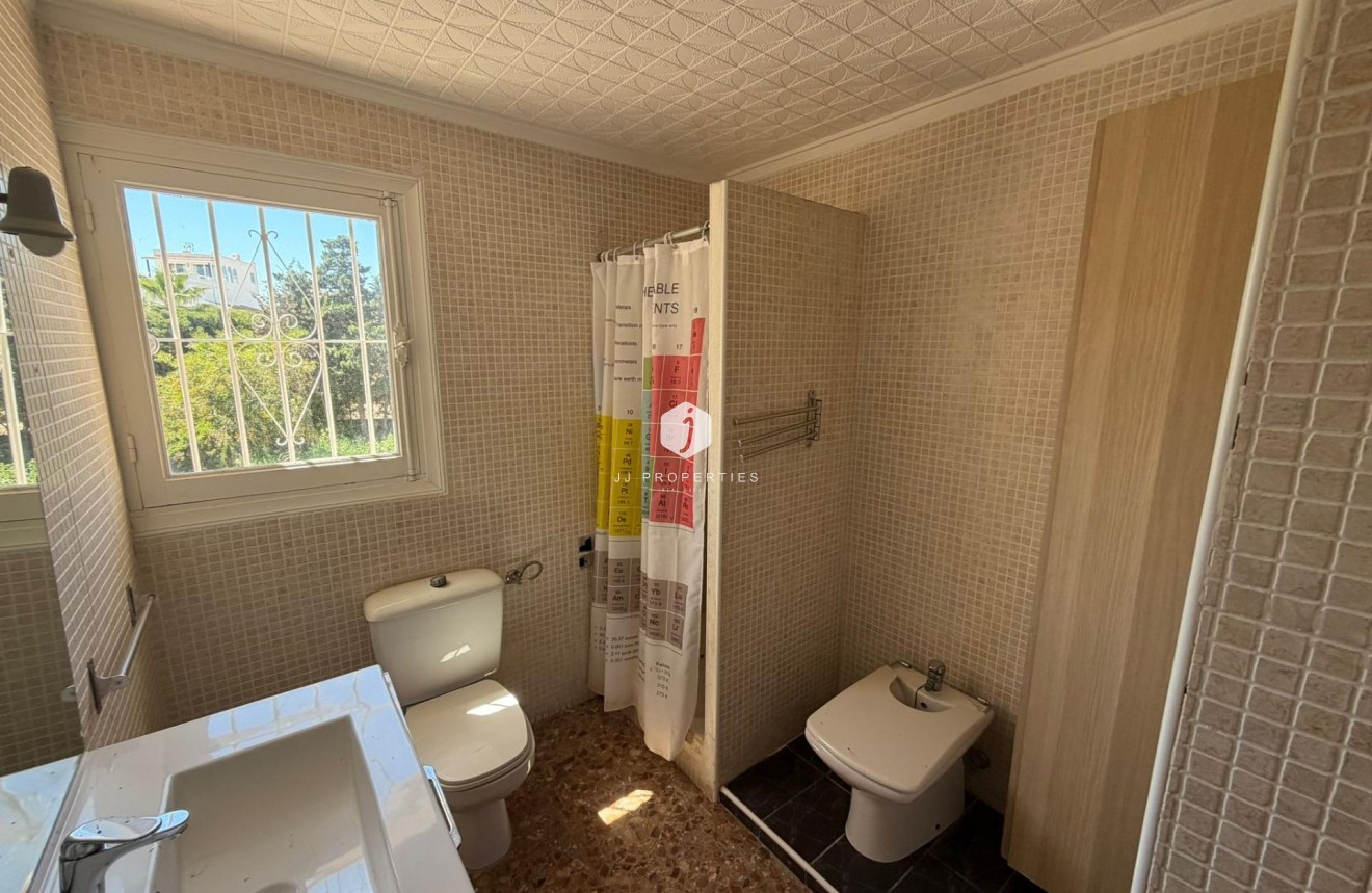 Resale - Villa -
Torrevieja - Los Balcones - Los Altos del Edén