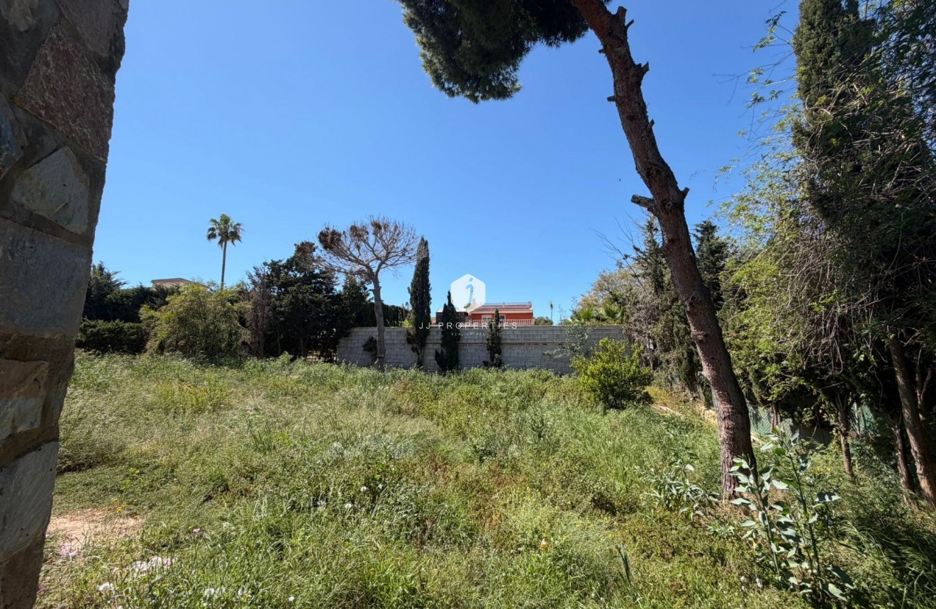 Resale - Villa -
Torrevieja - Los Balcones - Los Altos del Edén