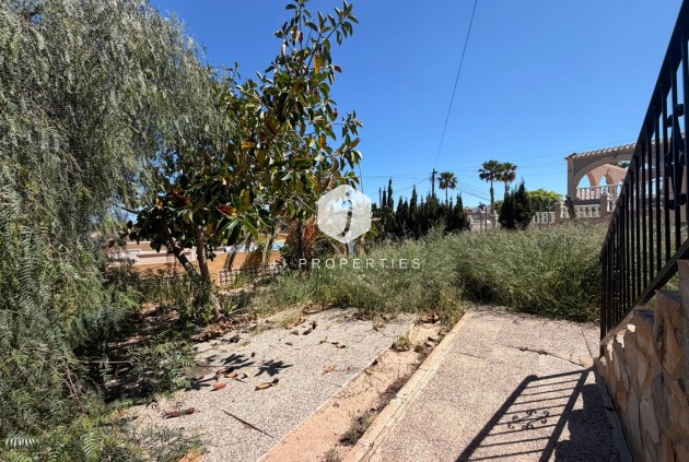 Resale - Villa -
Torrevieja - Los Balcones - Los Altos del Edén