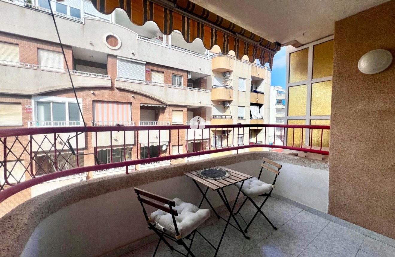 Long Term Rental - Apartment / flat -
Torrevieja - Playa del cura