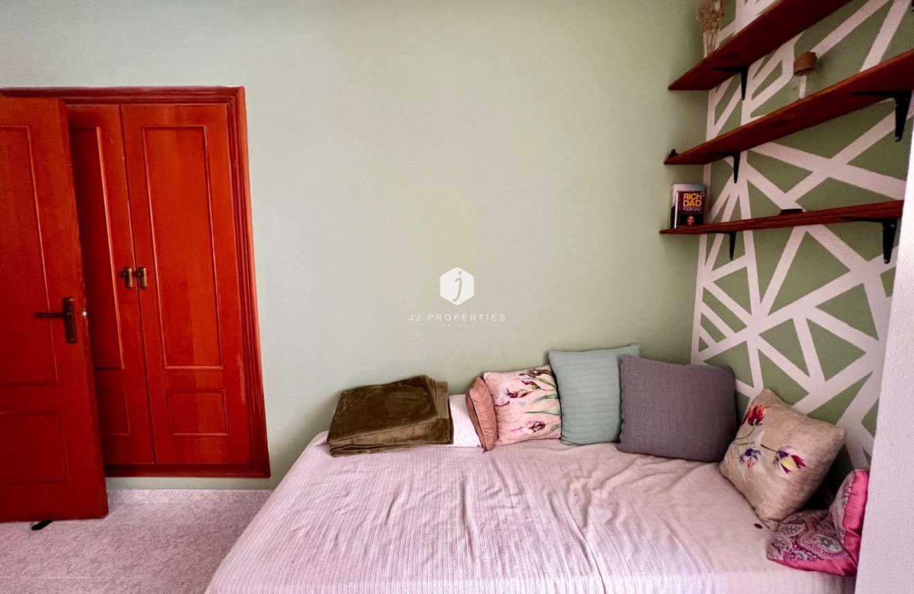 Long Term Rental - Apartment / flat -
Torrevieja - Playa del cura