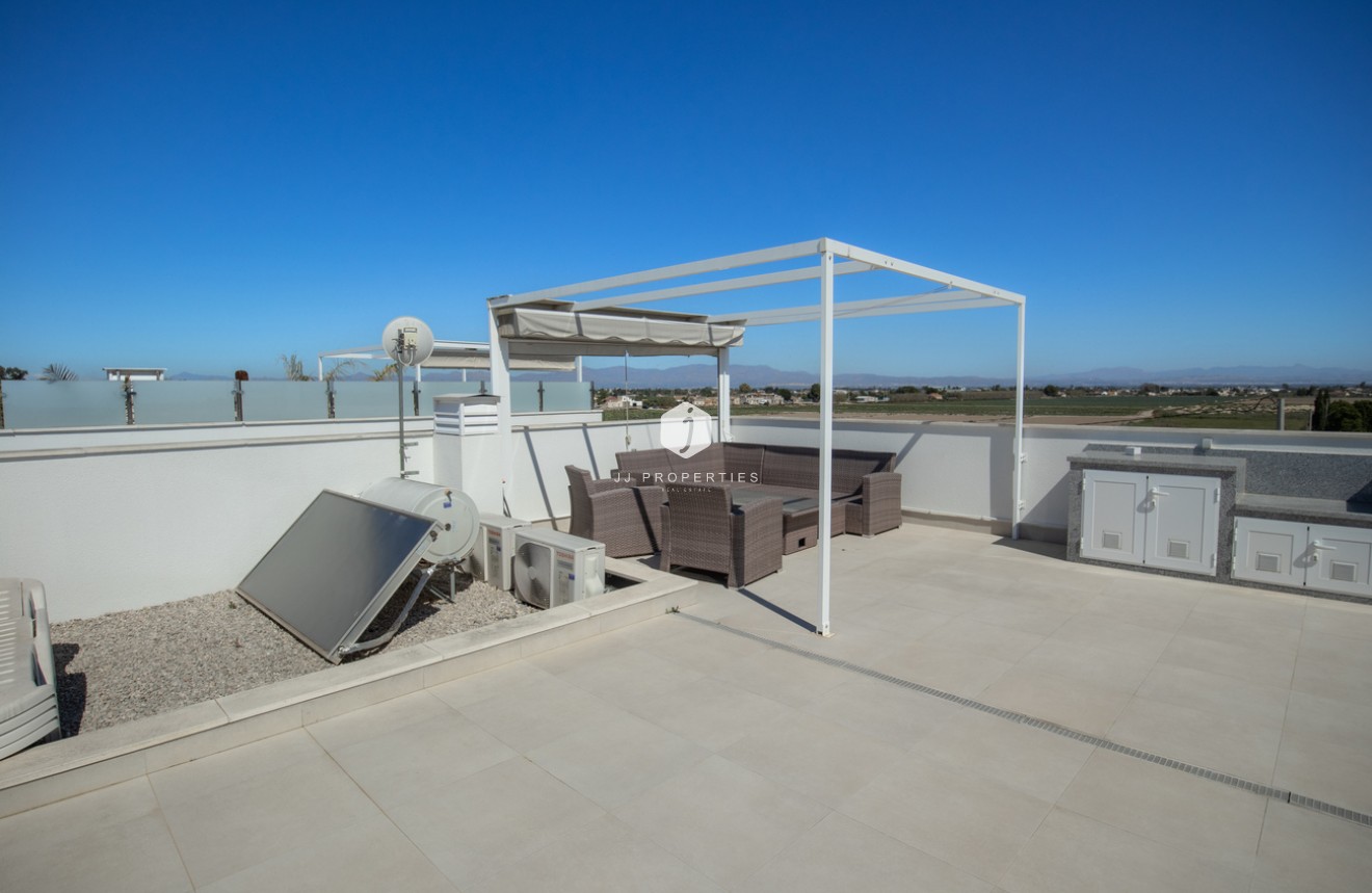 Resale - Villa -
Daya Vieja