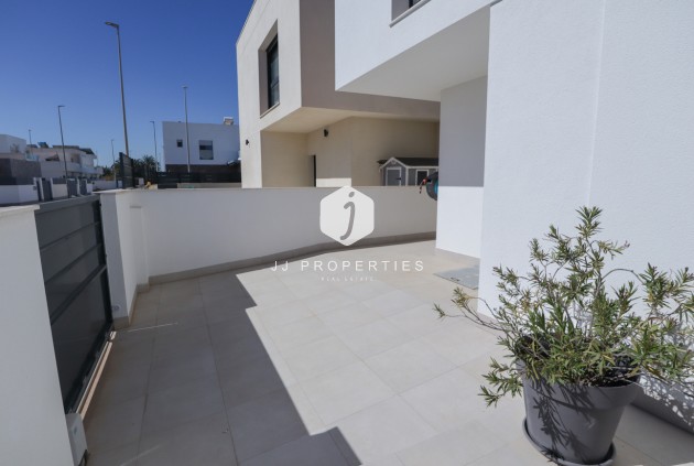 Resale - Villa -
Daya Vieja