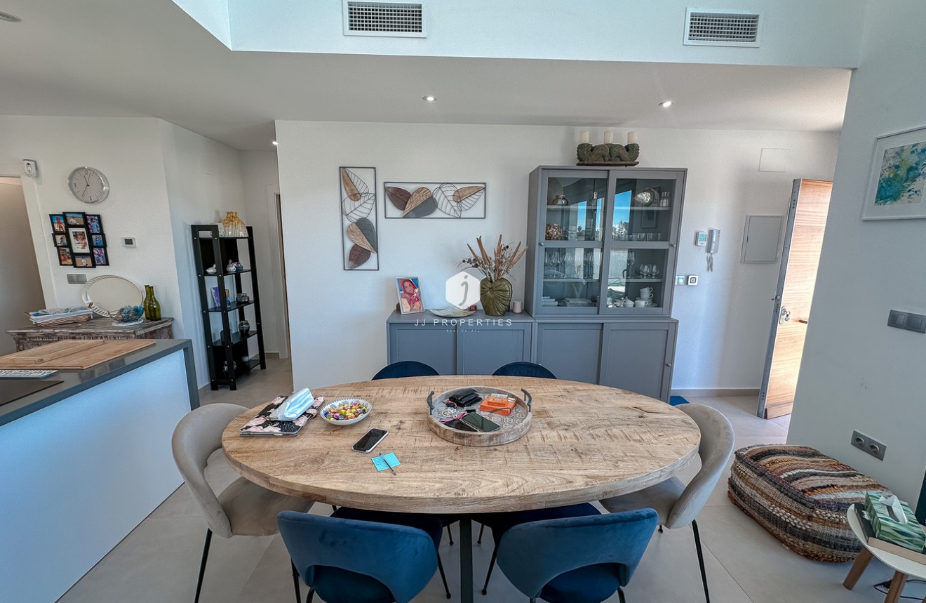 Resale - Villa -
Daya Vieja