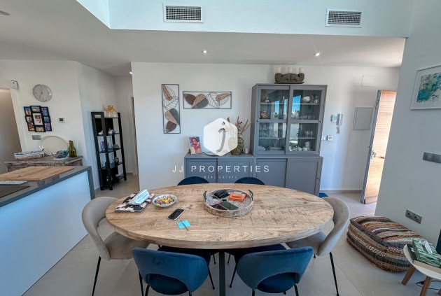 Resale - Villa -
Daya Vieja