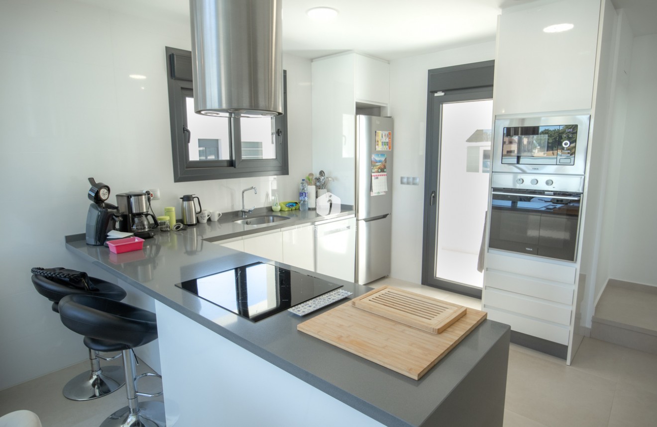 Resale - Villa -
Daya Vieja