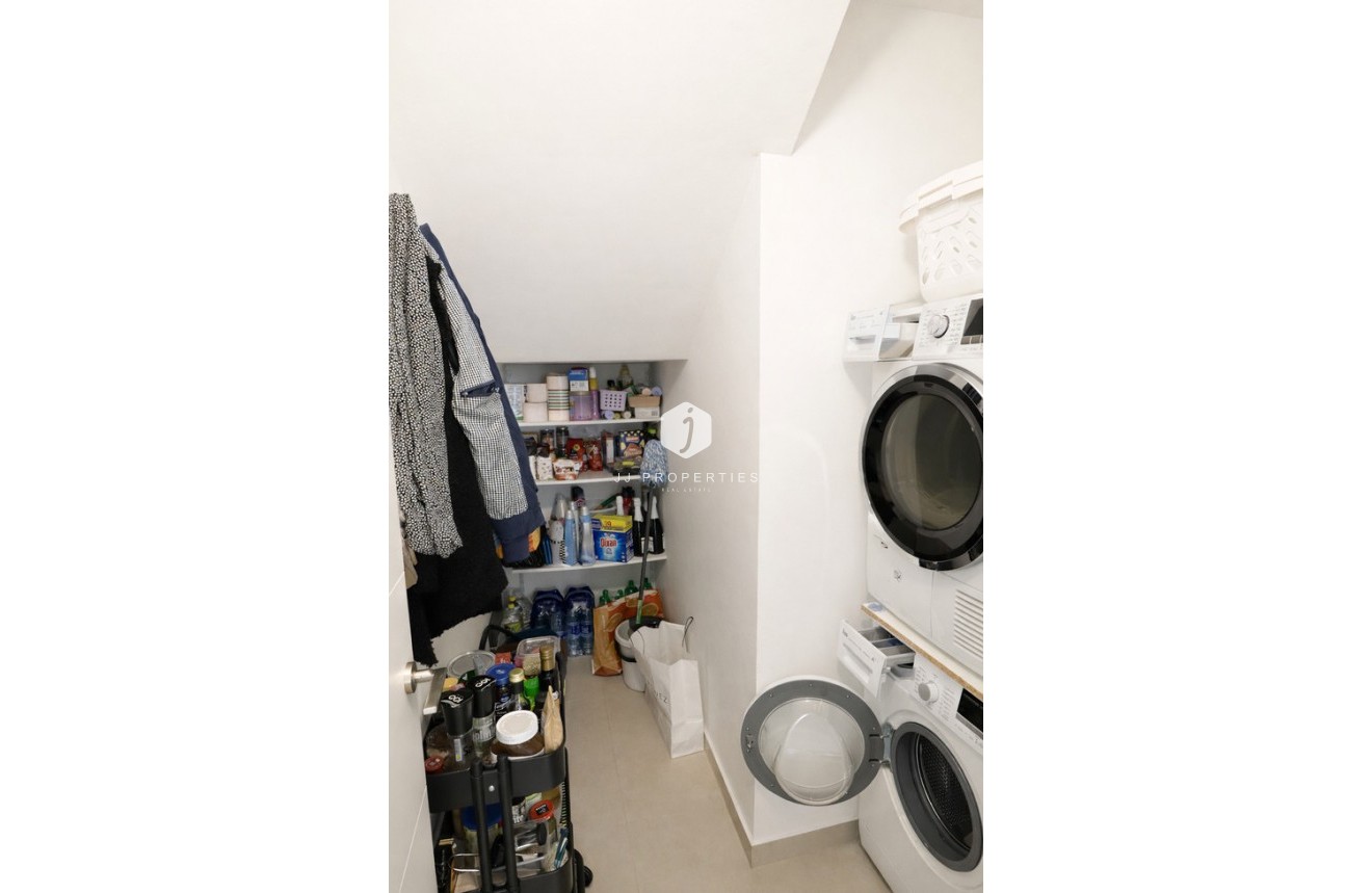 Resale - Villa -
Daya Vieja