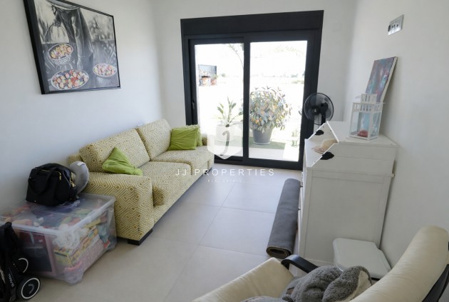 Resale - Villa -
Daya Vieja