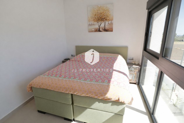 Resale - Villa -
Daya Vieja