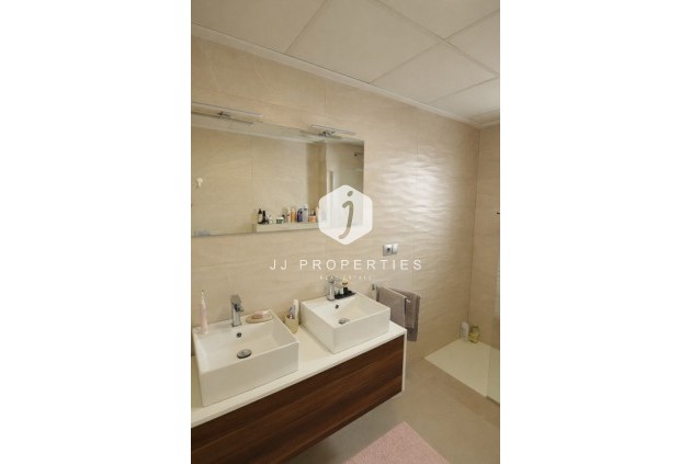 Resale - Villa -
Daya Vieja