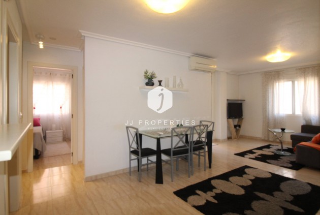 Resale - Apartment / flat -
Torrevieja - Centro