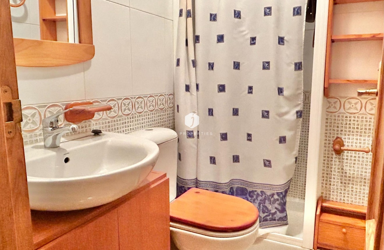 Tweedehands - Appartement / flat -
Torrevieja - Centro