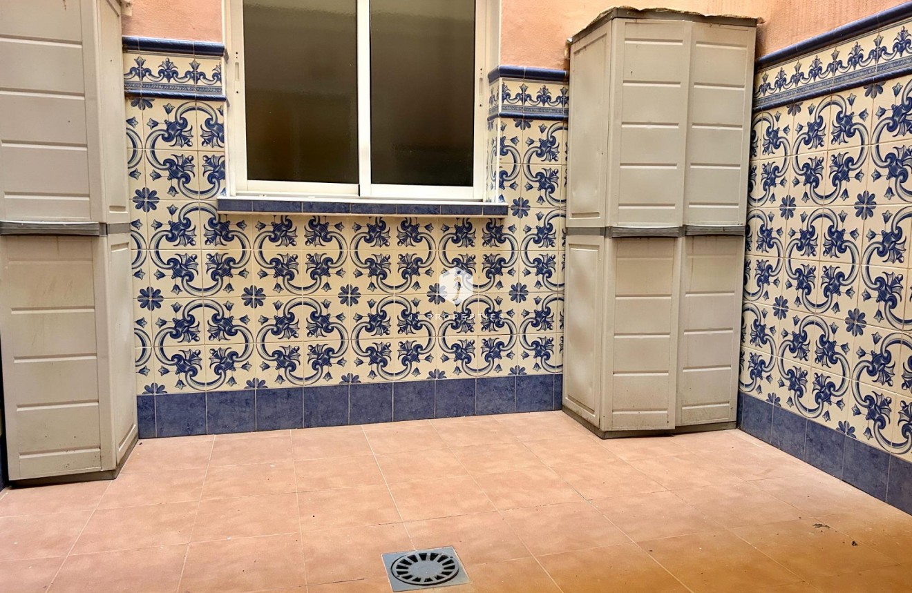 Tweedehands - Appartement / flat -
Torrevieja - Centro