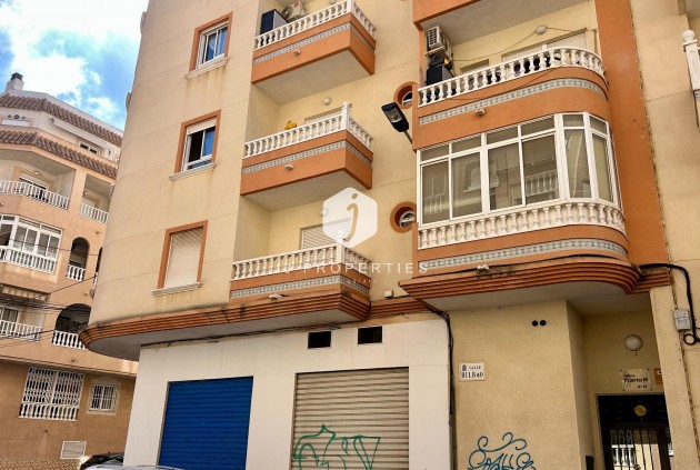 Tweedehands - Appartement / flat -
Torrevieja - Centro