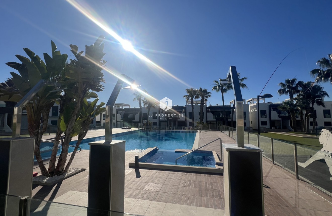 Resale - Apartment / flat -
La Zenia - Costa Blanca