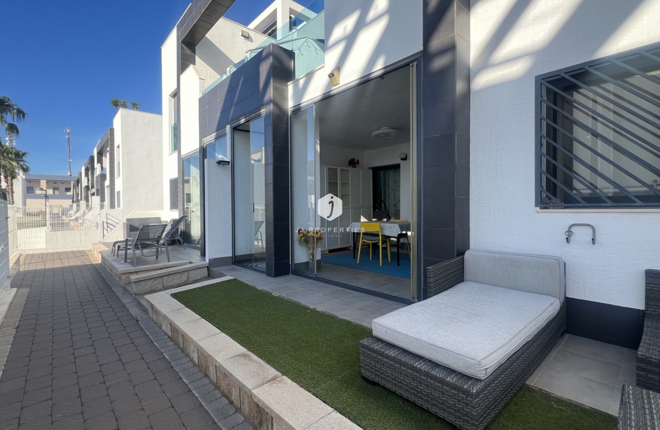 Resale - Apartment / flat -
La Zenia - Costa Blanca