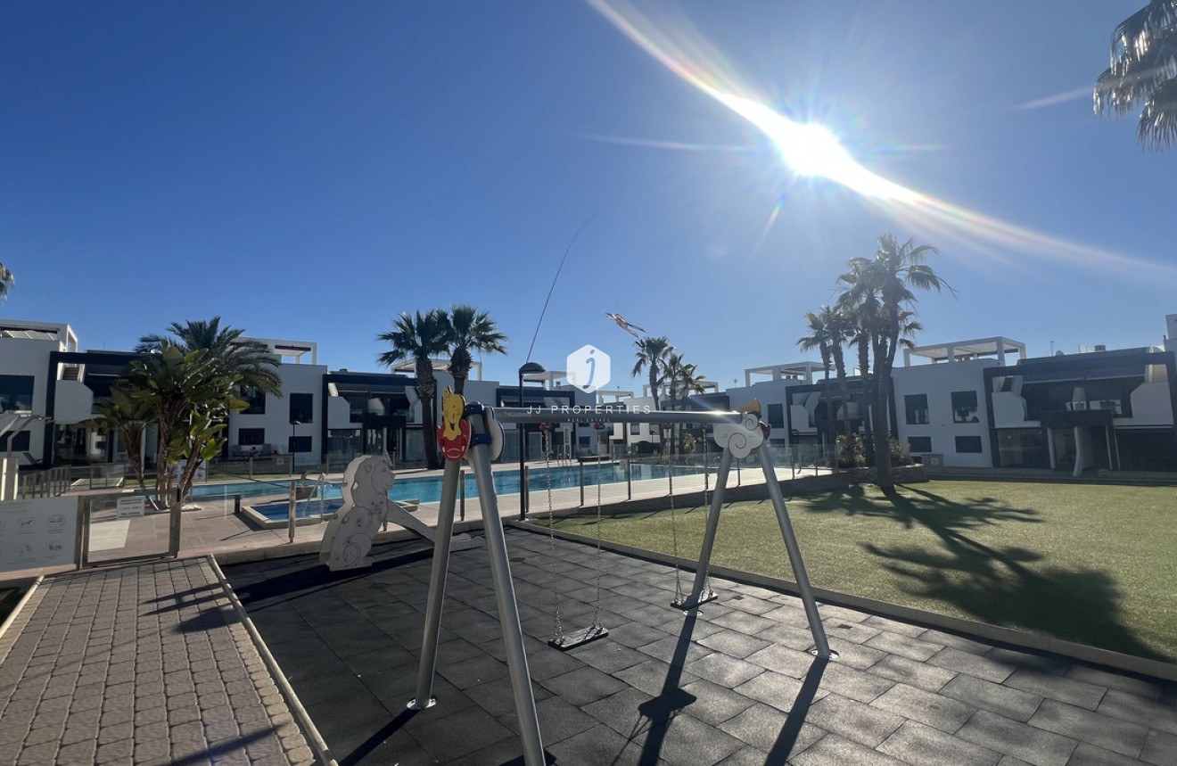 Resale - Apartment / flat -
La Zenia - Costa Blanca