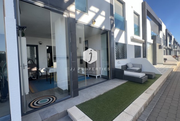 Resale - Apartment / flat -
La Zenia - Costa Blanca