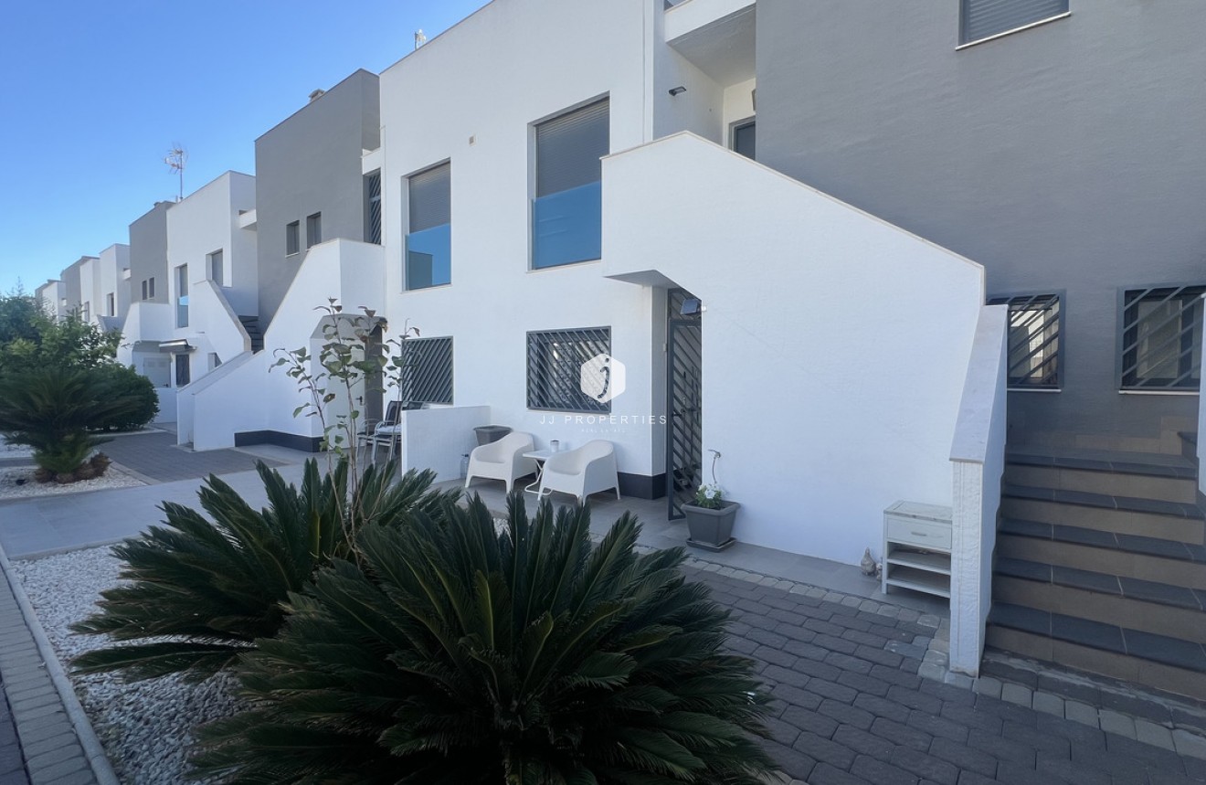 Resale - Apartment / flat -
La Zenia - Costa Blanca