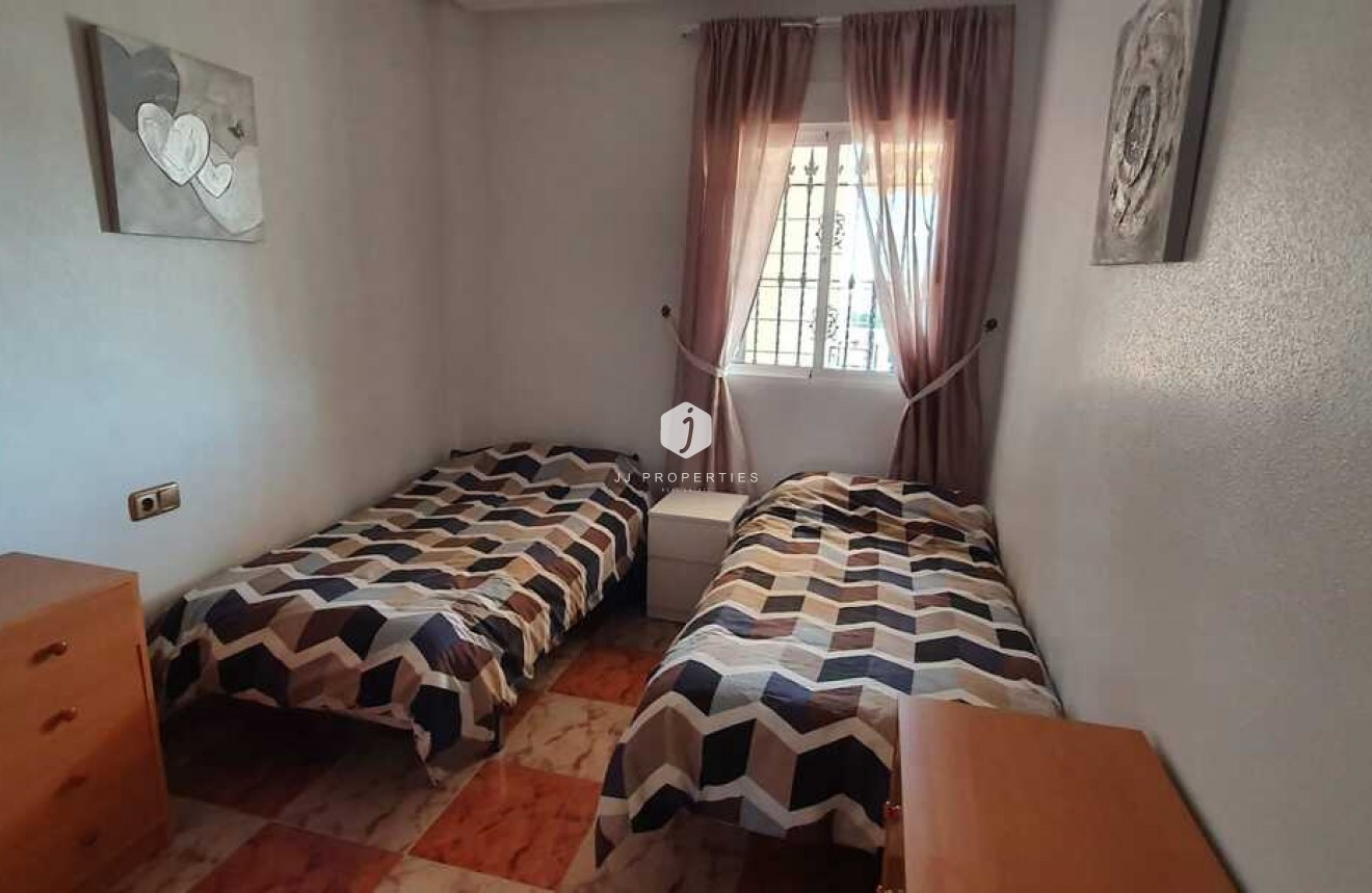 Resale - Apartment / flat -
Cabo Roig - Costa Blanca