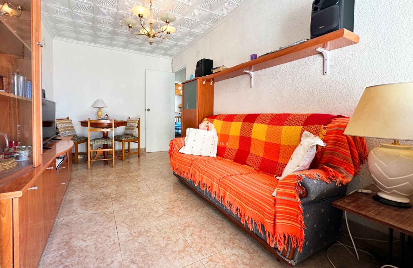 Resale - Chalet -
Guardamar del Segura - Costa Blanca