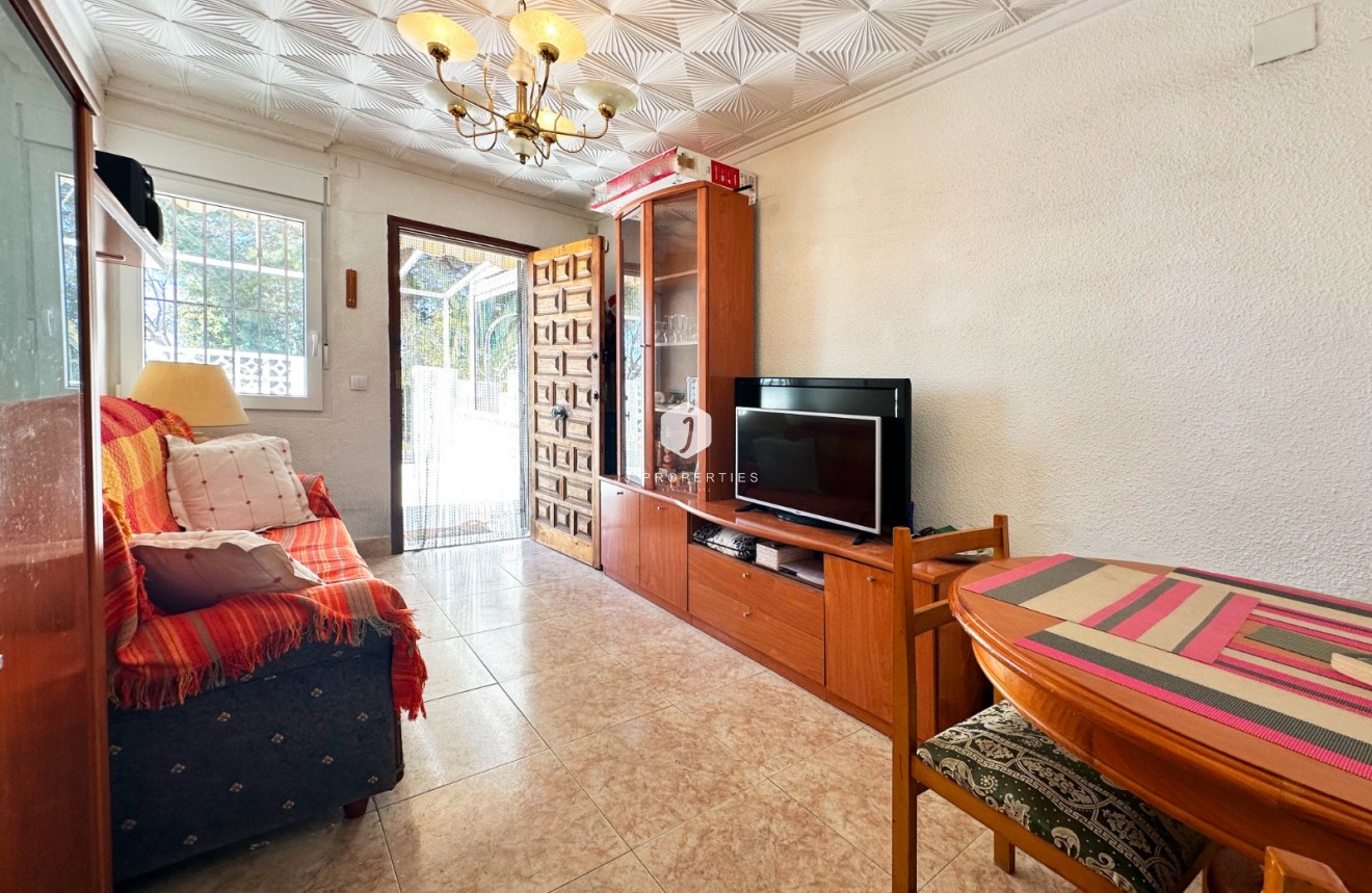 Resale - Chalet -
Guardamar del Segura - Costa Blanca