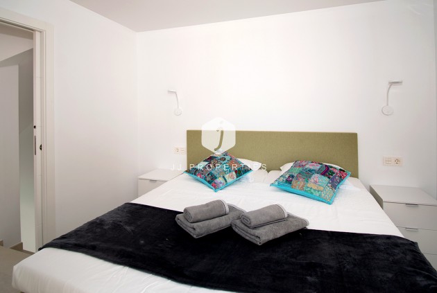 Resale - Chalet -
Orihuela Costa - pau26