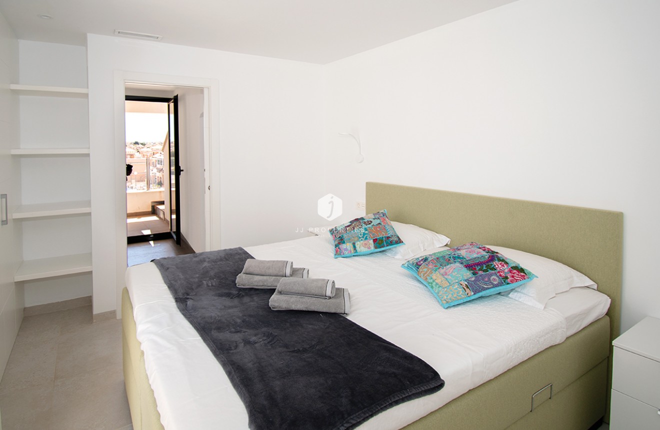 Resale - Chalet -
Orihuela Costa - pau26