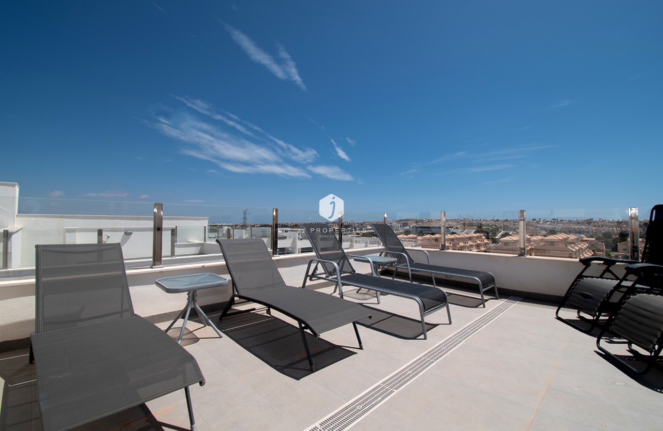 Resale - Chalet -
Orihuela Costa - pau26