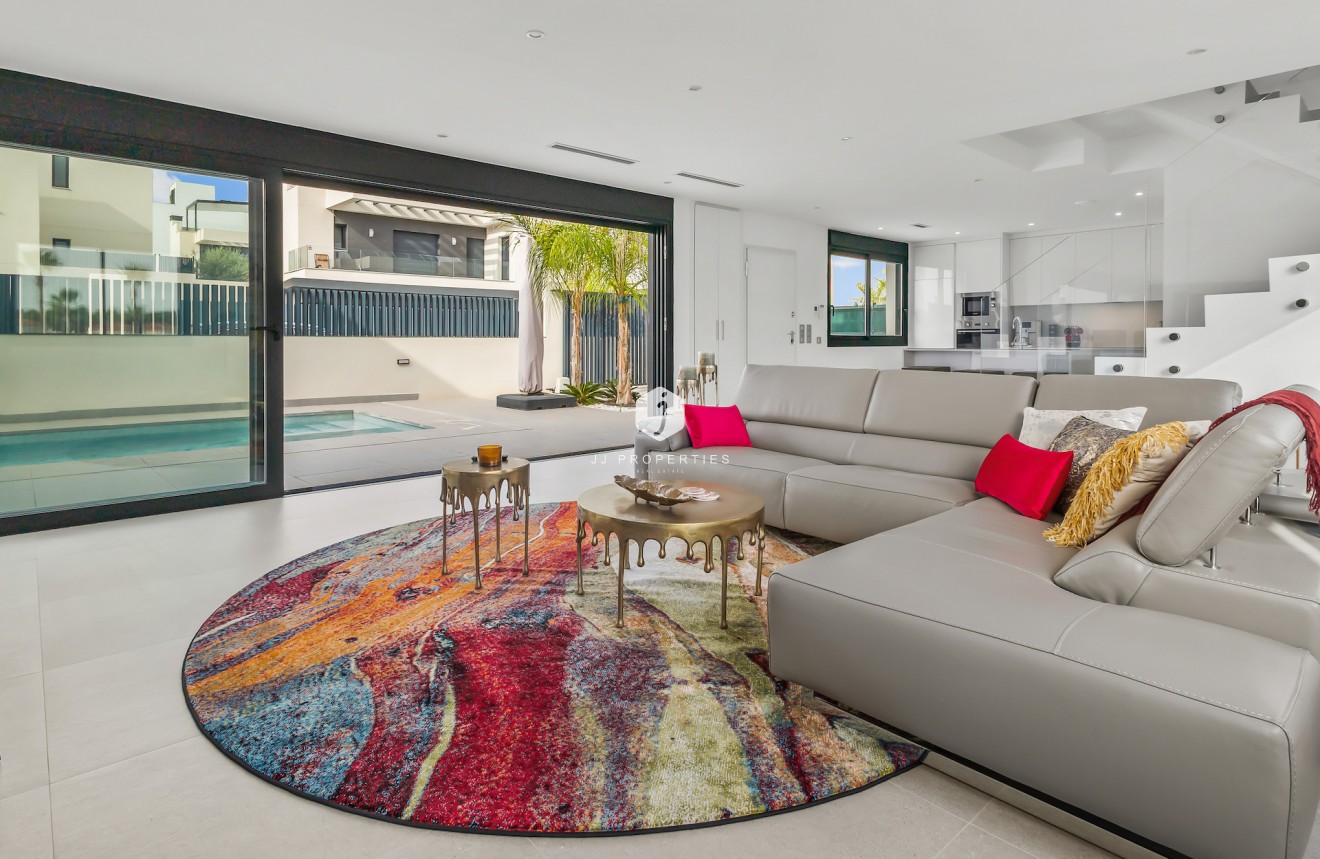 Resale - Villa -
Algorfa - Inland