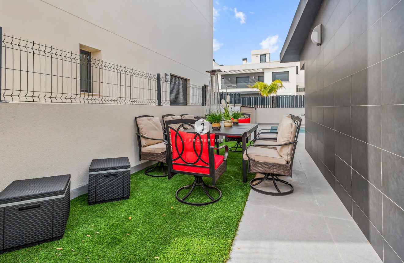 Resale - Villa -
Algorfa - Inland