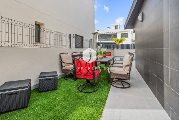 Resale - Villa -
Algorfa - Inland