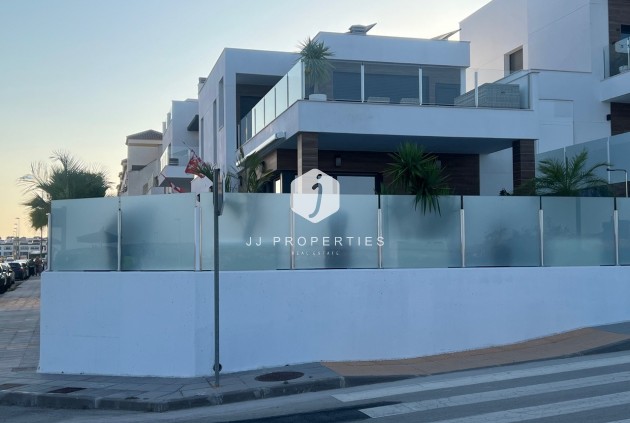 Resale - Villa -
Los Montesinos - Costa Blanca