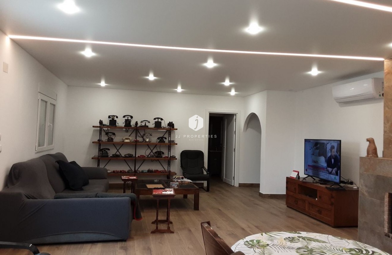 Resale - Villa -
San Miguel de Salinas - Inland