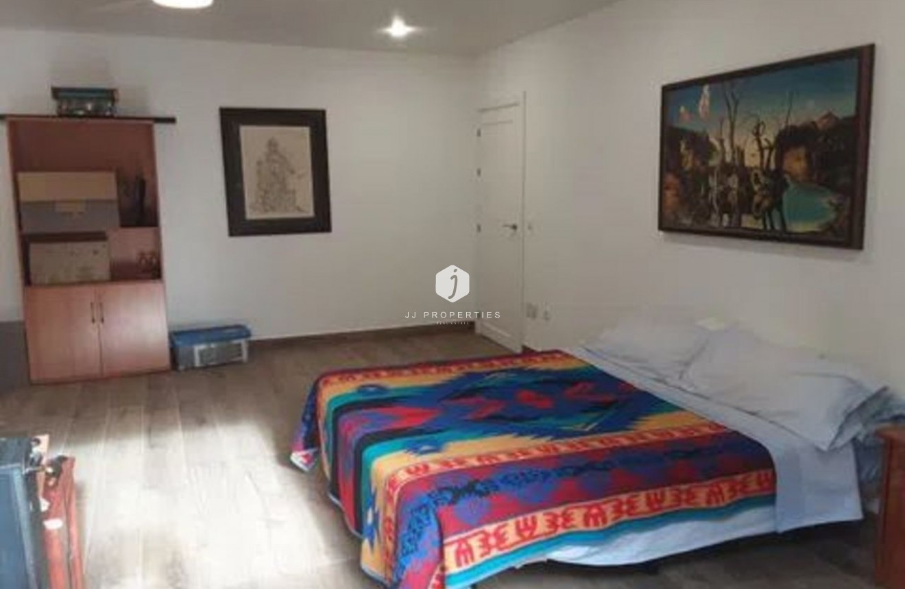 Resale - Villa -
San Miguel de Salinas - Inland