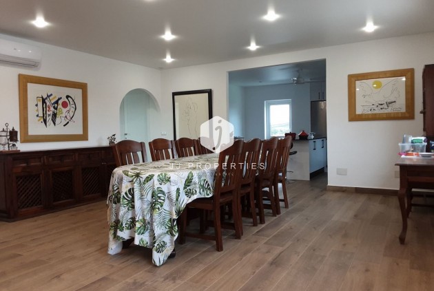 Resale - Villa -
San Miguel de Salinas - Inland