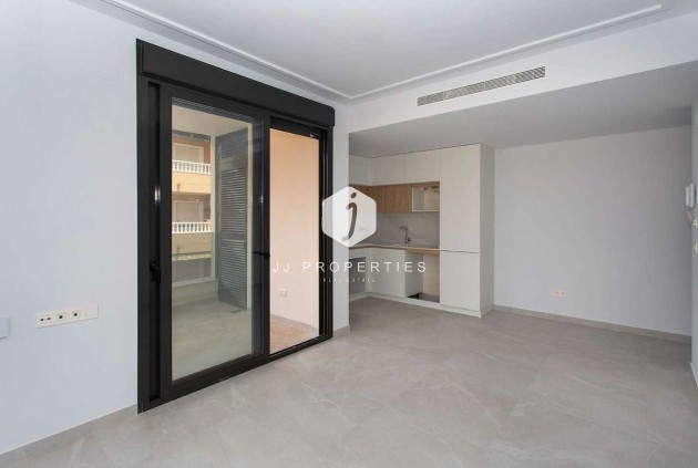Resale - Apartment / flat -
Torrevieja - Costa Blanca