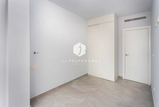 Resale - Apartment / flat -
Torrevieja - Costa Blanca