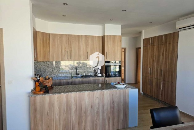 Resale - Villa -
Torrevieja - Costa Blanca