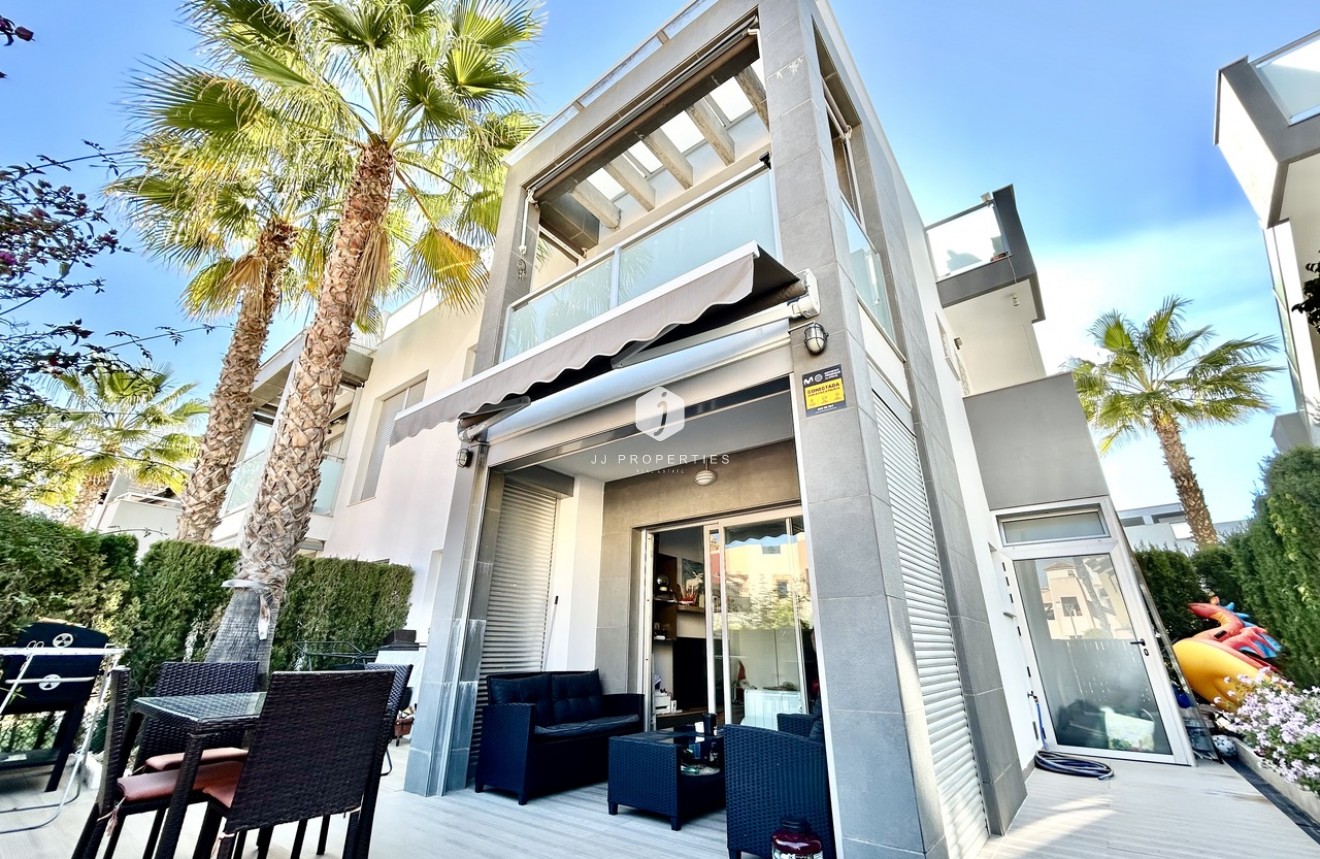 Segunda mano - Apartamento / piso -
Punta Prima - Costa Blanca