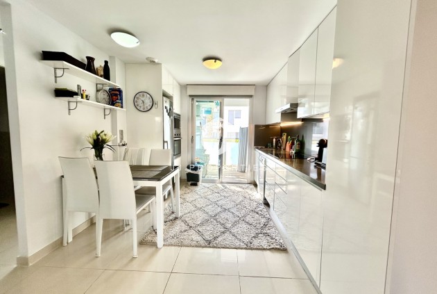 Segunda mano - Apartamento / piso -
Punta Prima - Costa Blanca