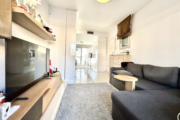 Segunda mano - Apartamento / piso -
Punta Prima - Costa Blanca