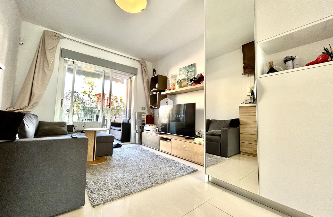 Segunda mano - Apartamento / piso -
Punta Prima - Costa Blanca