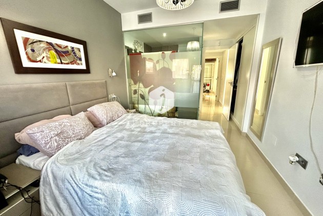 Segunda mano - Apartamento / piso -
Punta Prima - Costa Blanca