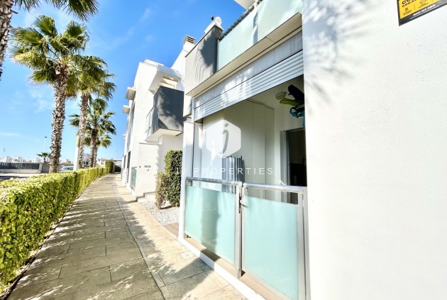 Segunda mano - Apartamento / piso -
Punta Prima - Costa Blanca